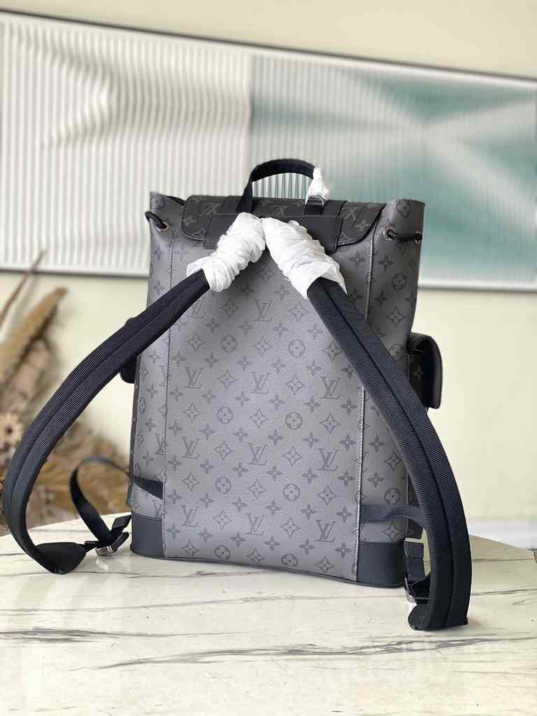 M45419 Christopher MM 44 M45419 Christopher MM 44