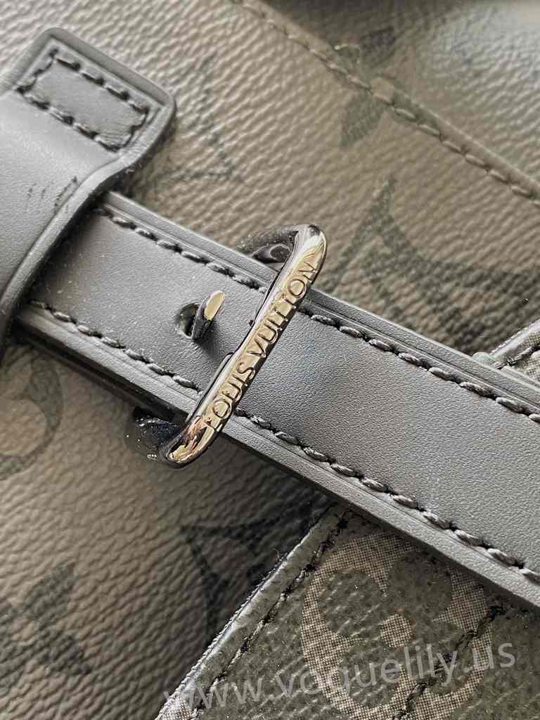 M45419 Christopher MM 44 M45419 Christopher MM 44
