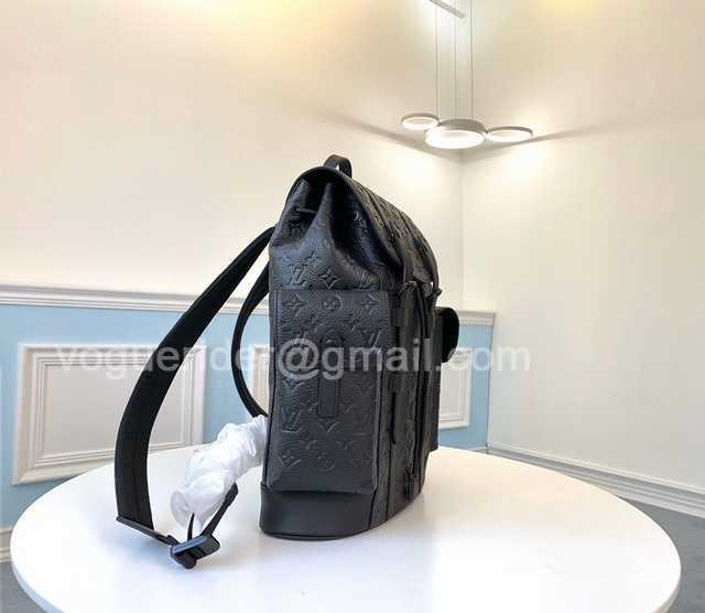 M55699 Christopher 48