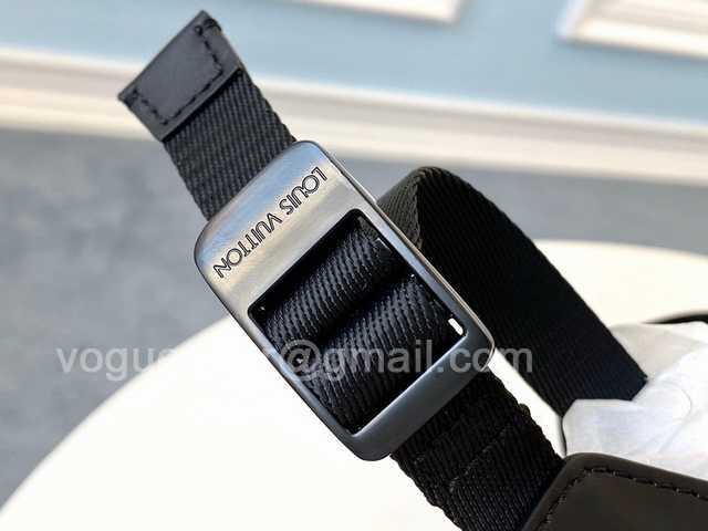 M55699 Christopher 48