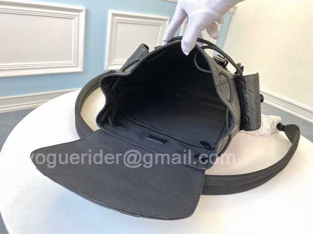 M55699 Christopher 48