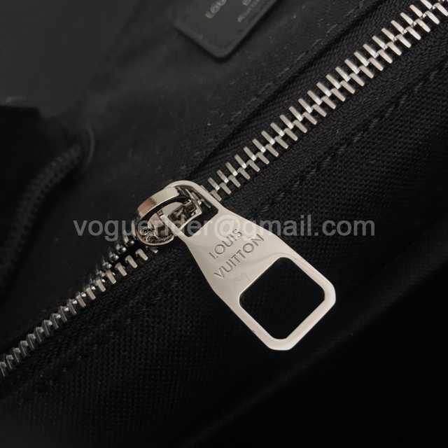 N41379 Christopher 48 N41379 Christopher 48