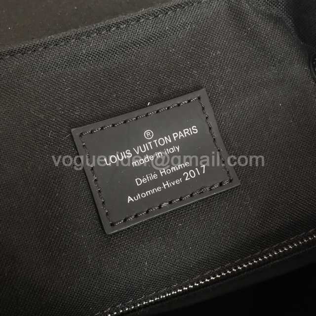 N41379 Christopher 48 N41379 Christopher 48