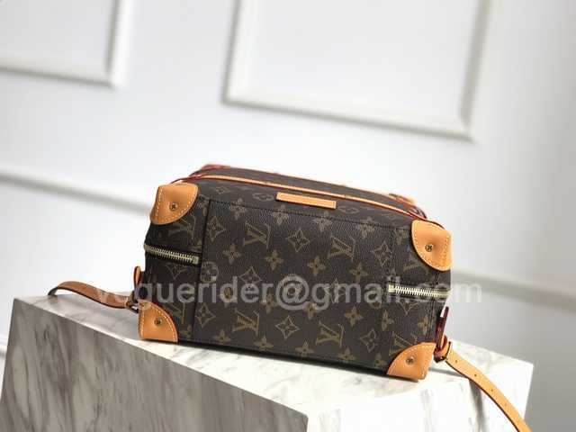 M44752 Soft Trunk 37 M44752 Soft Trunk 37