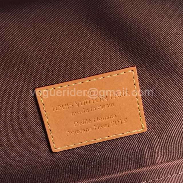 M44752 Soft Trunk 37 M44752 Soft Trunk 37
