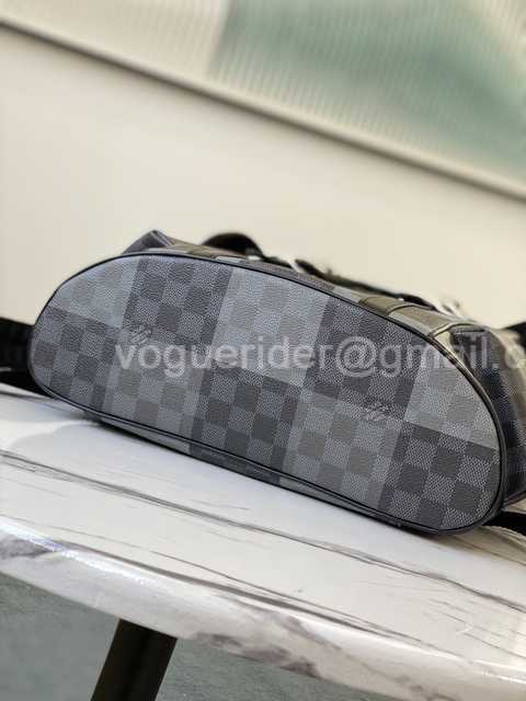 N40400 Christopher 48 N40400 Christopher 48
