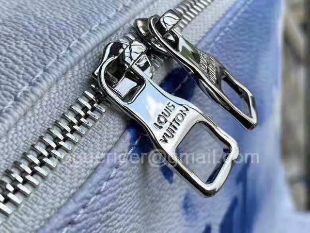 M45760 Discovery 40 M45760 Discovery 40