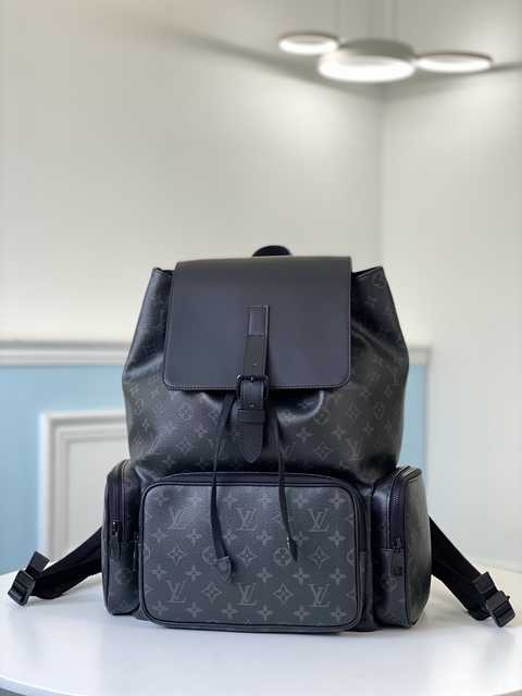 M45670 Trio 72