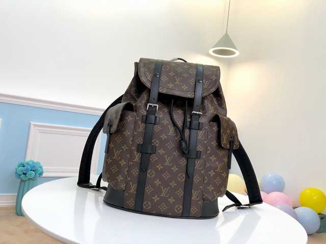 M43735 Christopher 48