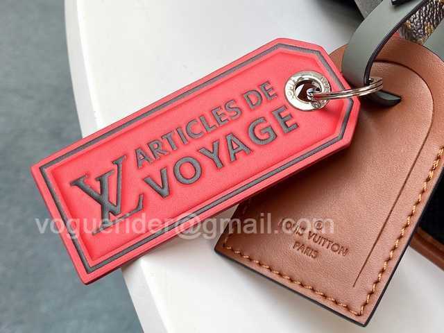 M56851 Multi Pocket 41