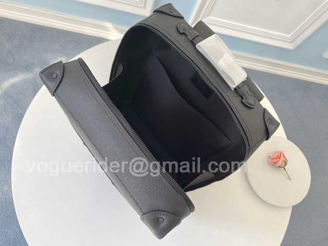 M30337 Soft Trunk 37 M30337 Soft Trunk 37
