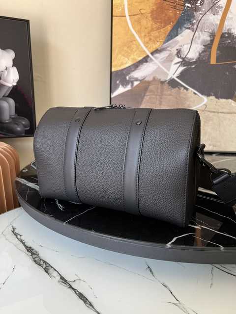 M57082 City Keepall 27