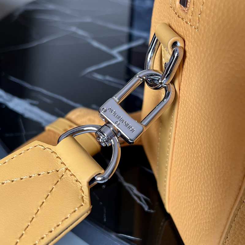 M59255 City Keepall 27