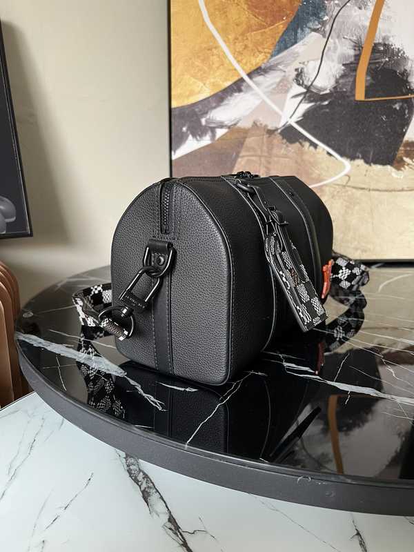 M57417 City Keepall 27