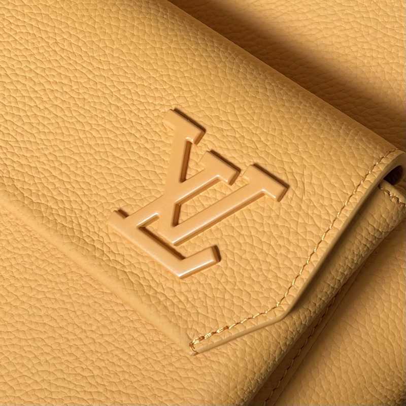 M57079 Aerogram Backpack 43