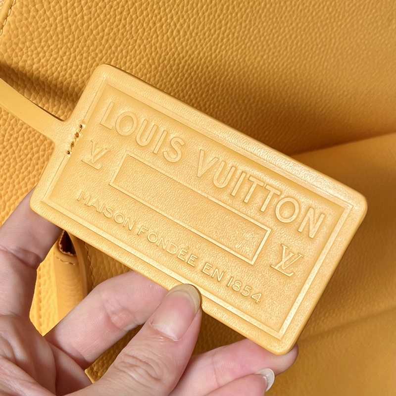 M57079 Aerogram Backpack 43