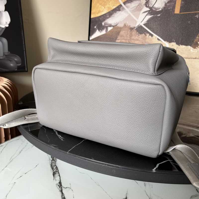 M57079 Aerogram Backpack 43