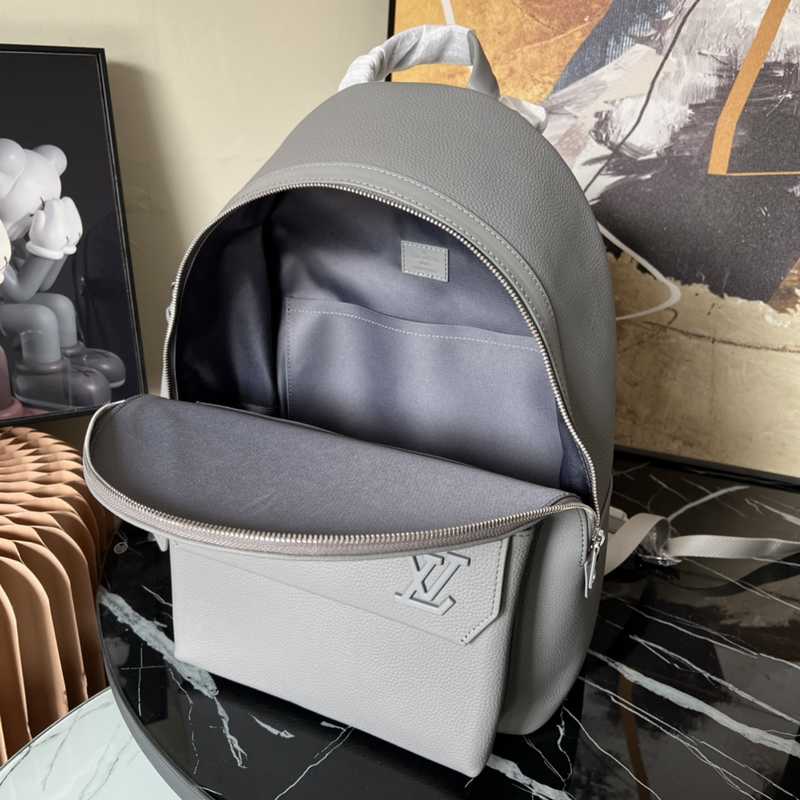 M57079 Aerogram Backpack 43