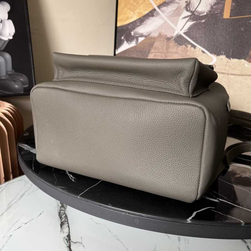 M57079 Aerogram Backpack 43