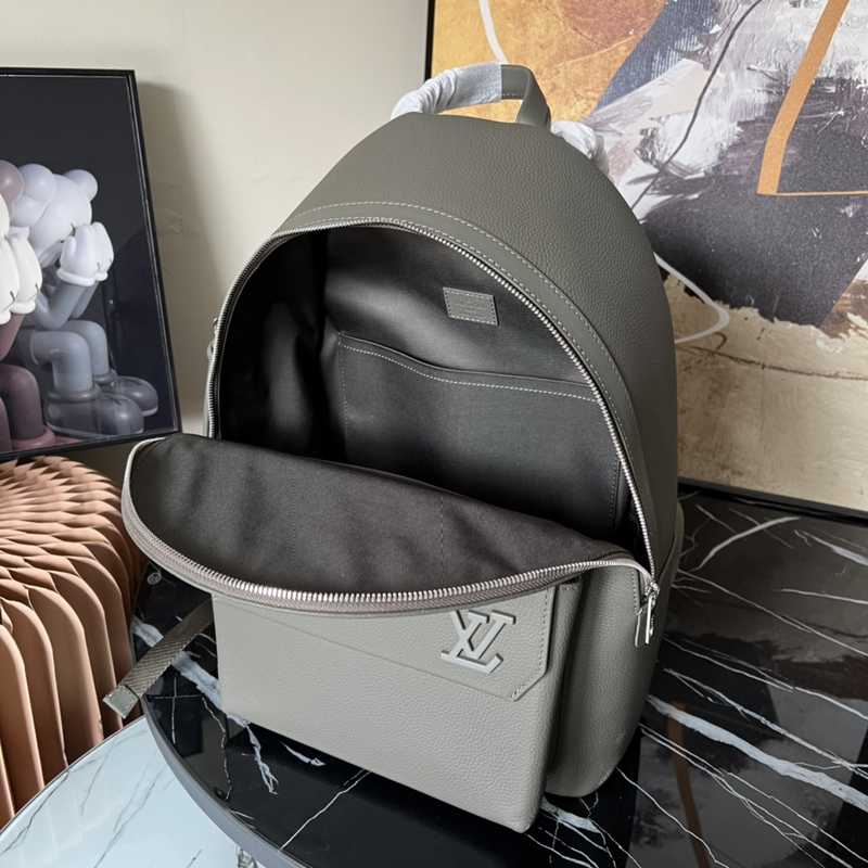 M57079 Aerogram Backpack 43