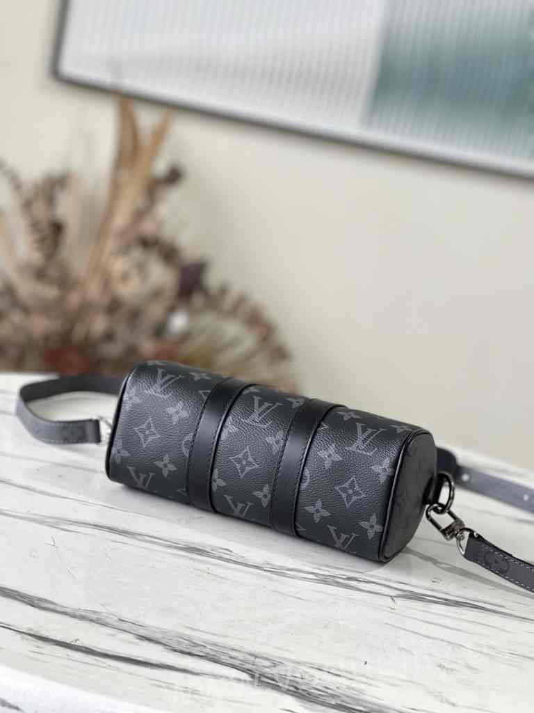 M45947 Keepall XS 21 M45947 Keepall XS 21