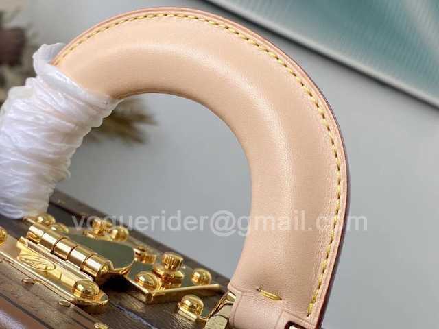 M45675 Valisette Tresor 22