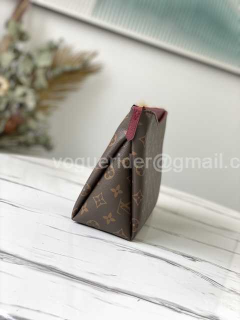 M64125 Pallas Beauty Case 28 M64125 Pallas Beauty Case 28