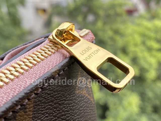 M64125 Pallas Beauty Case 28