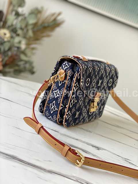 M57395 Pochette Metis 25 M57395 Pochette Metis 25