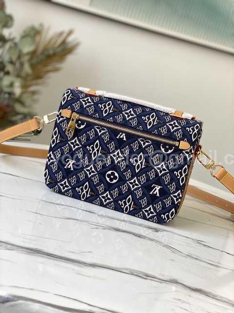 M57395 Pochette Metis 25 M57395 Pochette Metis 25