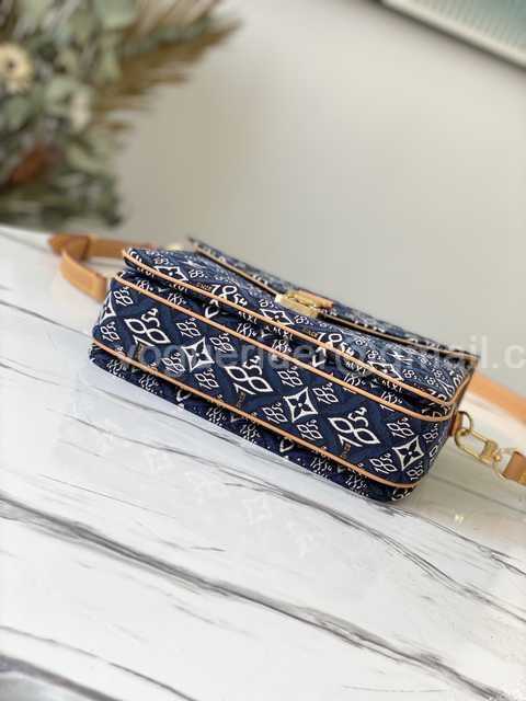 M57395 Pochette Metis 25 M57395 Pochette Metis 25