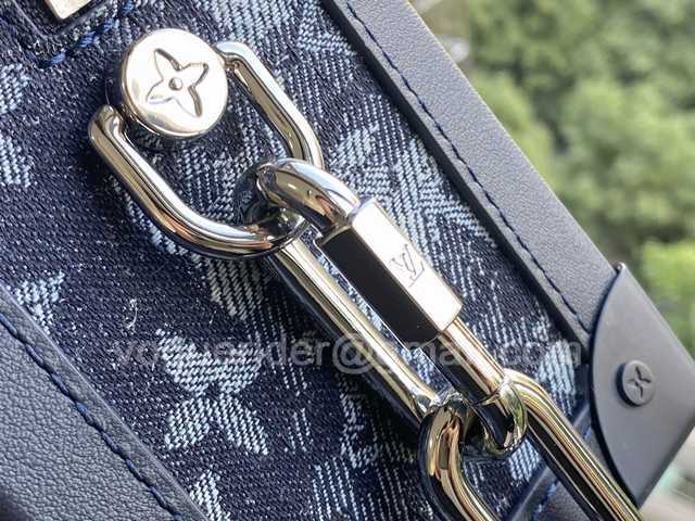 M57283 Soft Trunk 25 M57283 Soft Trunk 25