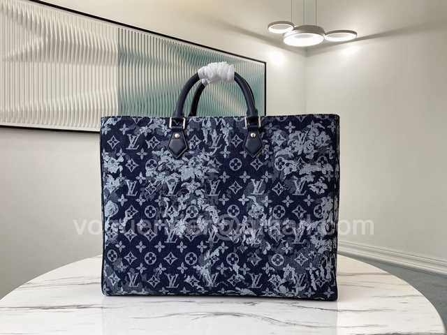 M57284 Grand Sac 42 M57284 Grand Sac 42