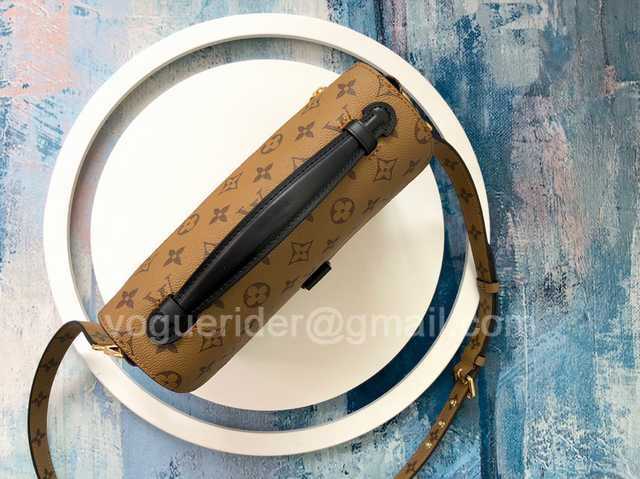 M41465 Pochette Metis 25