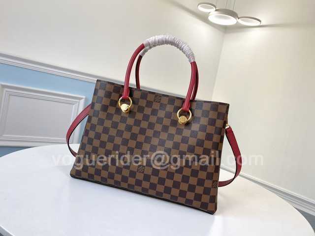 N40052 Riverside 36 N40052 Riverside 36