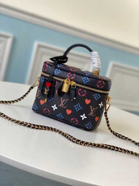 M57482 Vanity 19