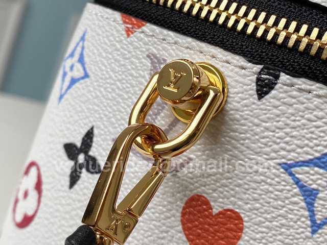 M45163 Vanity MM 21 M45163 Vanity MM 21