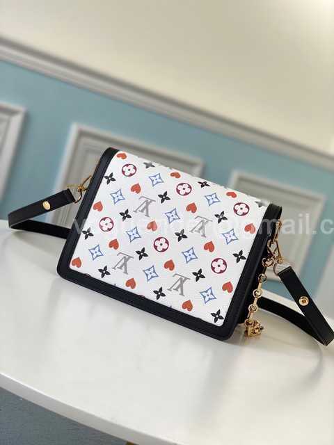M57463 Dauphine 25 M57463 Dauphine 25
