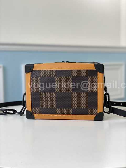 N40381 Soft Trunk x Nigo 25 N40381 Soft Trunk x Nigo 25