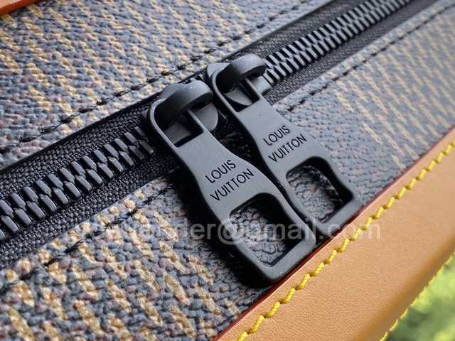 N40381 Soft Trunk x Nigo 25 N40381 Soft Trunk x Nigo 25