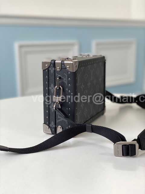 M44157 Petite Malle 22 M44157 Petite Malle 22