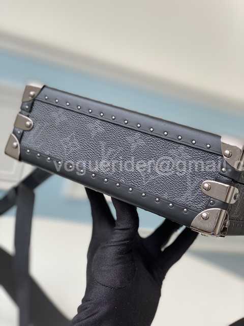 M44157 Petite Malle 22 M44157 Petite Malle 22