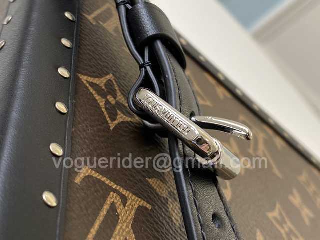 M44157 Petite Malle 22