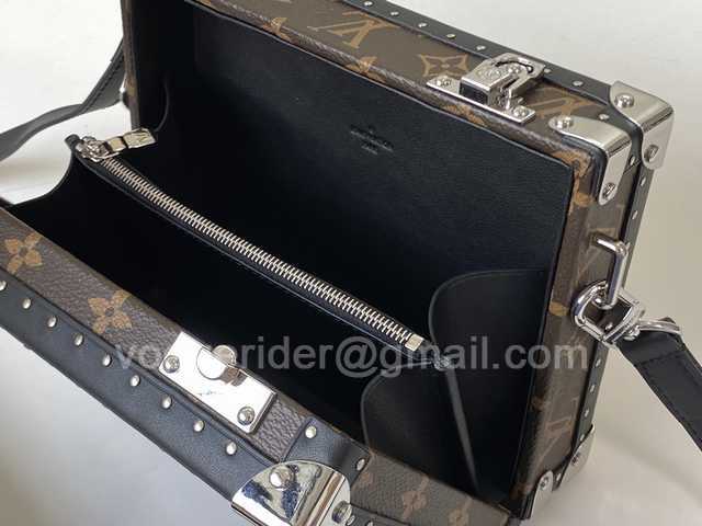 M44157 Petite Malle 22