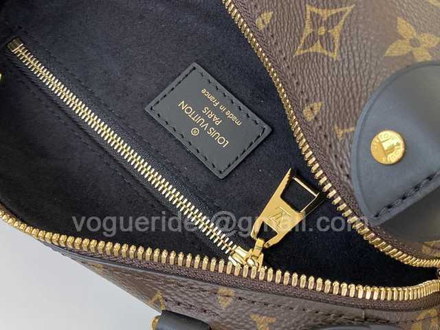 M45571 Petite Malle Souple 20 M45571 Petite Malle Souple 20