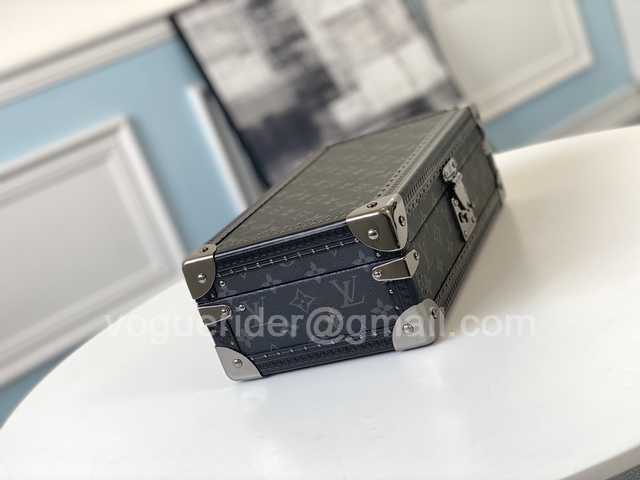 M20039 Coffret 8 Montres 34 M20039 Coffret 8 Montres 34