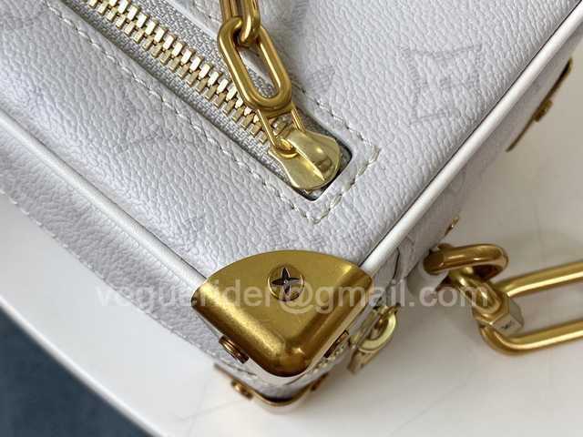 M44480 Soft Trunk mini 18 M44480 Soft Trunk mini 18