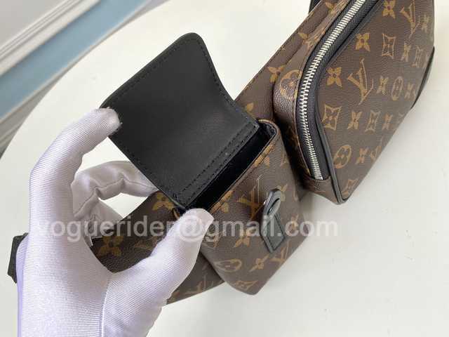 M45337 Bumbag 50 M45337 Bumbag 50