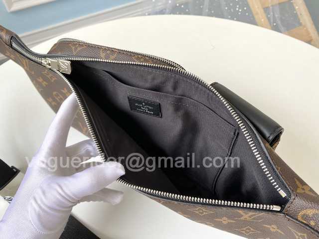 M45337 Bumbag 50 M45337 Bumbag 50