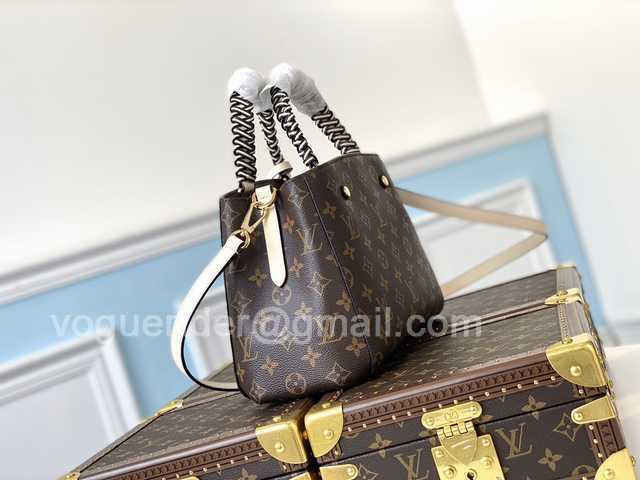 M45311 Montaigne BB 29